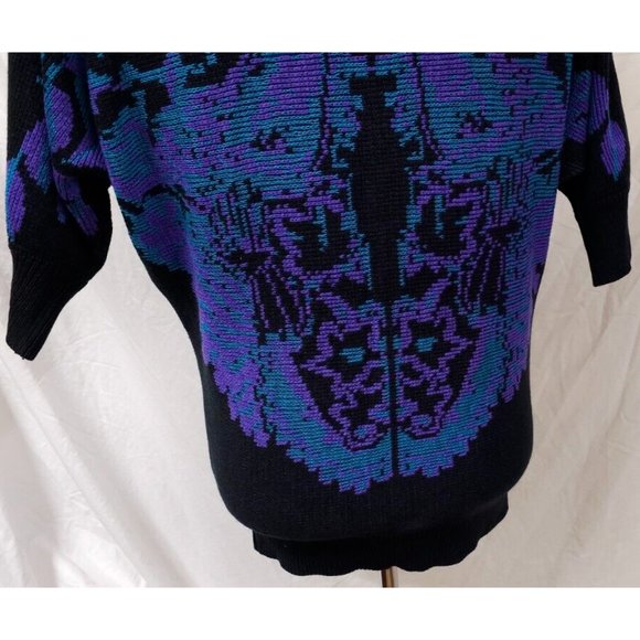 Leslie Fay Medium Black Purple Floral Aztec Tapered Body 3/4 Sleeves Sweater - Picture 5 of 14